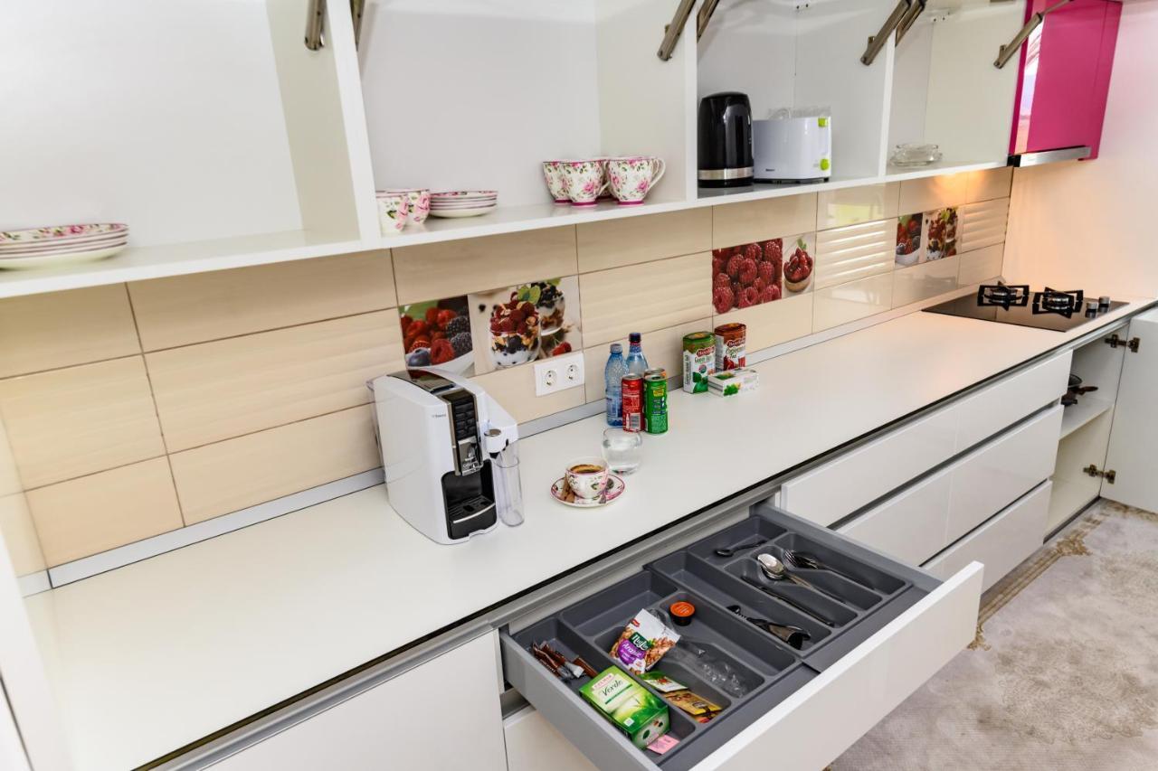 براشوف Luxury Apartment Avantgarden 3 المظهر الخارجي الصورة
