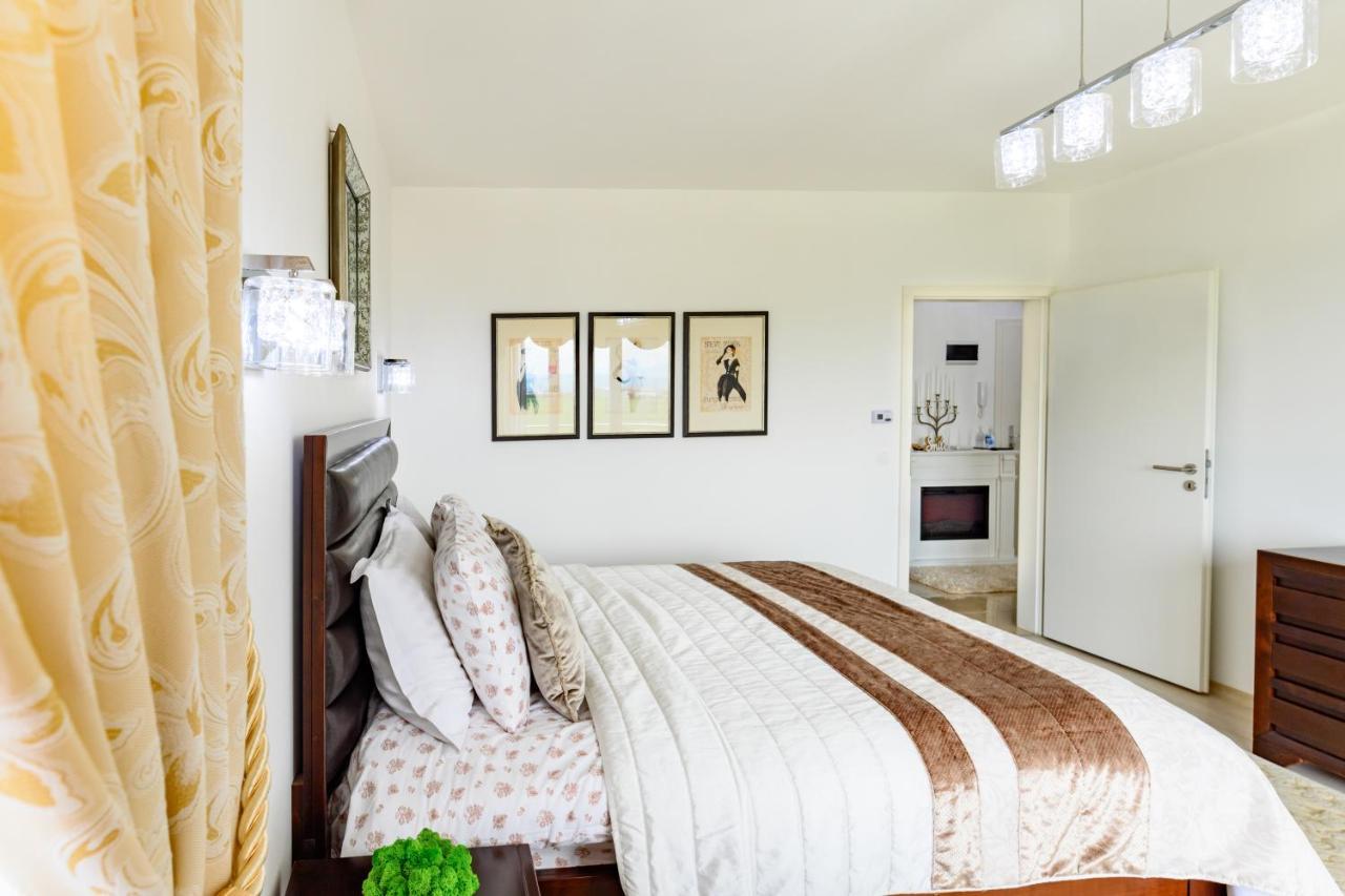 براشوف Luxury Apartment Avantgarden 3 المظهر الخارجي الصورة
